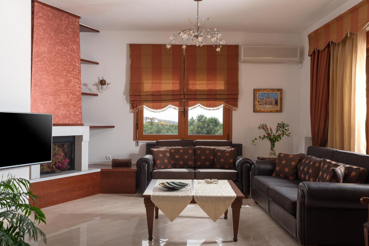 Tsourlakis Residence, An Oasis Of Tranquility, By Thinkvilla Pigi  Exterior photo
